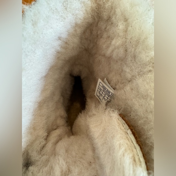 Pre-Owned Size 8 Ugg Customizable Bailey Bow Short Boot - Picture 6 of 12